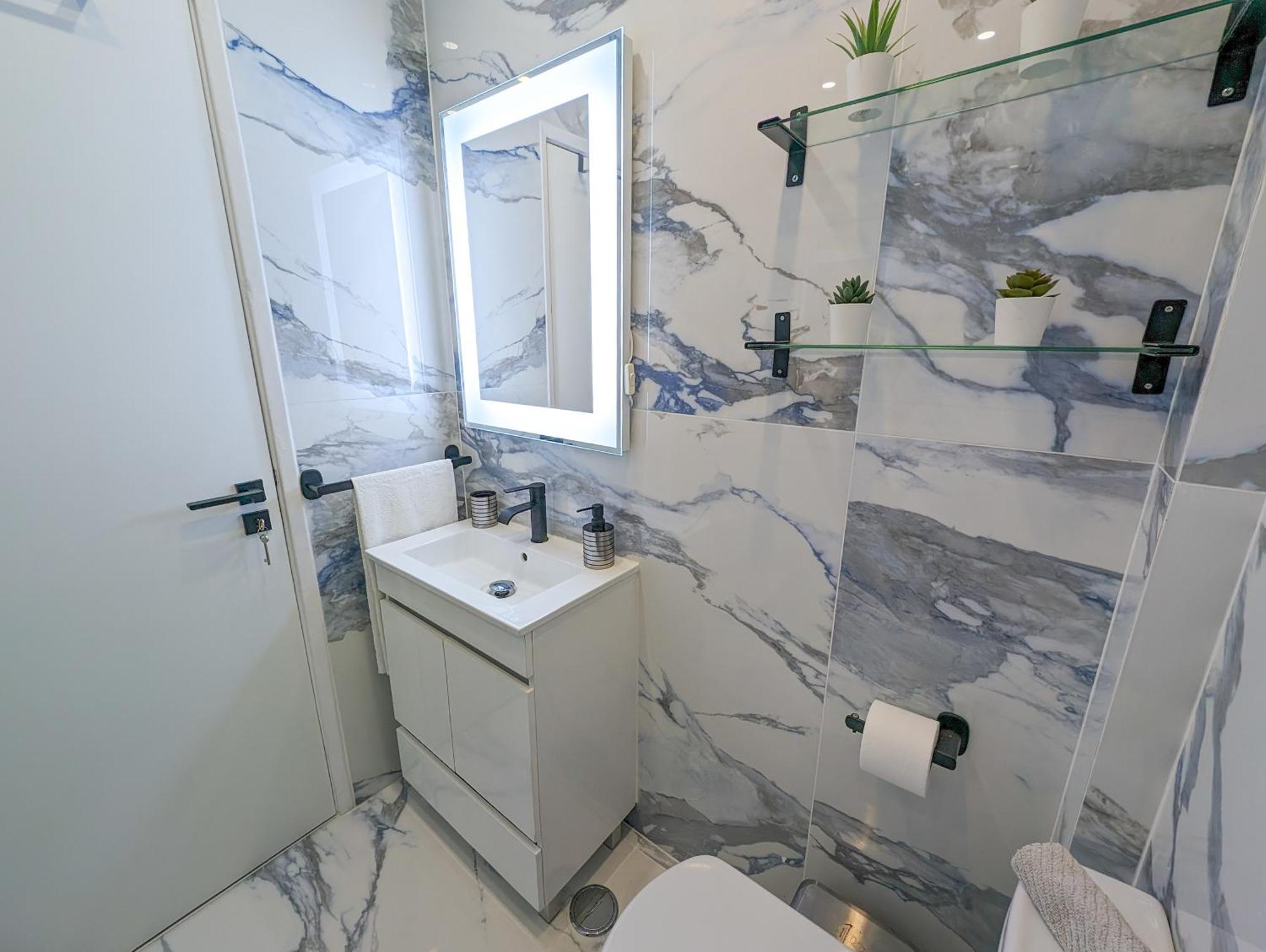 2 Room Condo - 5 Mins From Costa Da Caparica Beach & Bars المظهر الخارجي الصورة