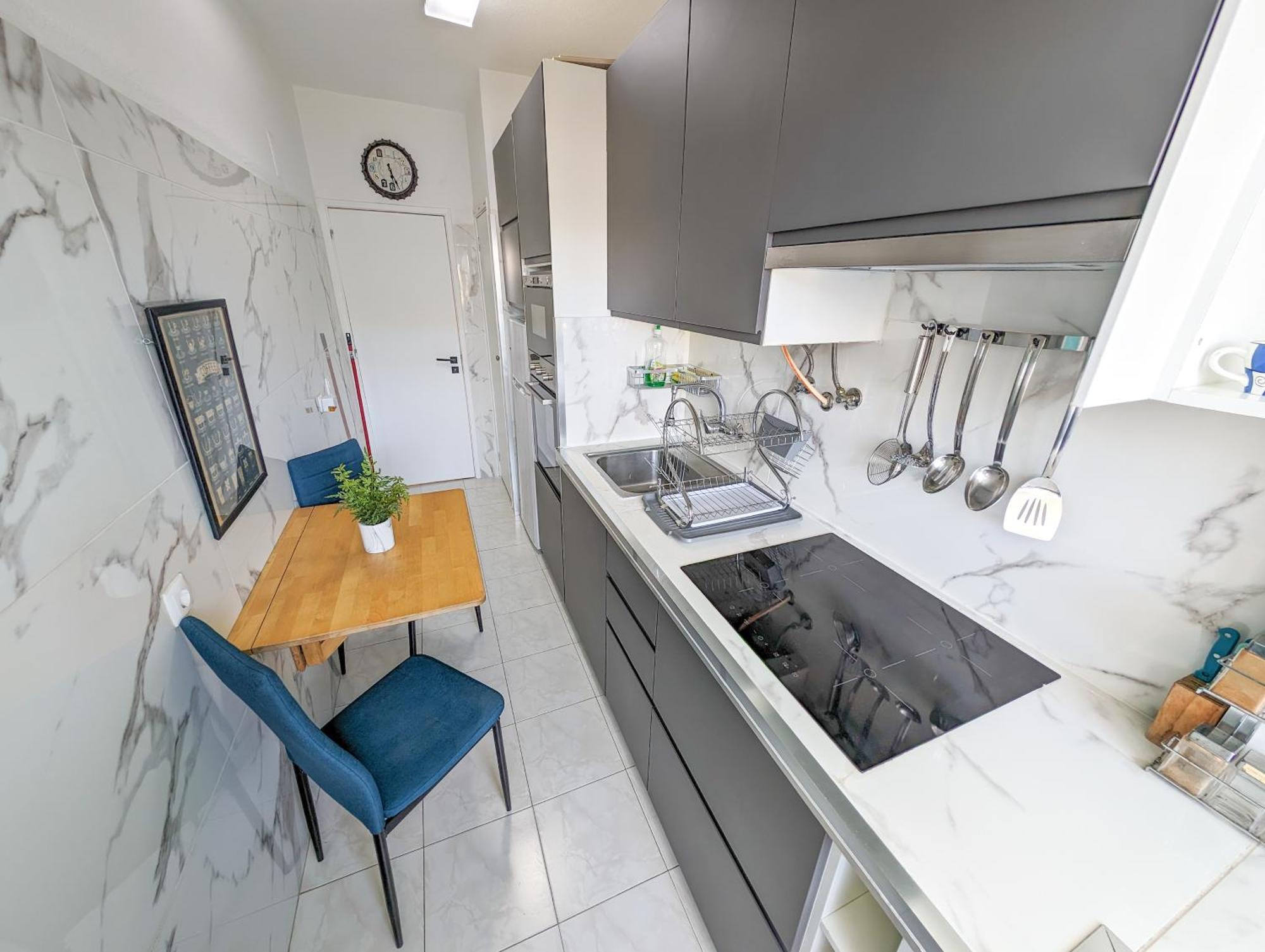 2 Room Condo - 5 Mins From Costa Da Caparica Beach & Bars المظهر الخارجي الصورة