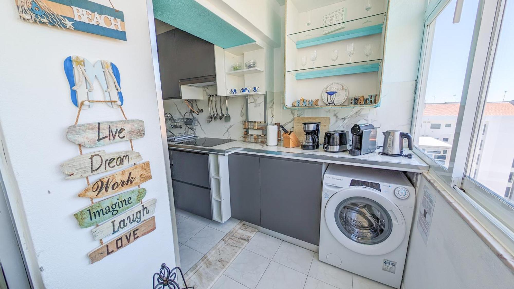 2 Room Condo - 5 Mins From Costa Da Caparica Beach & Bars المظهر الخارجي الصورة