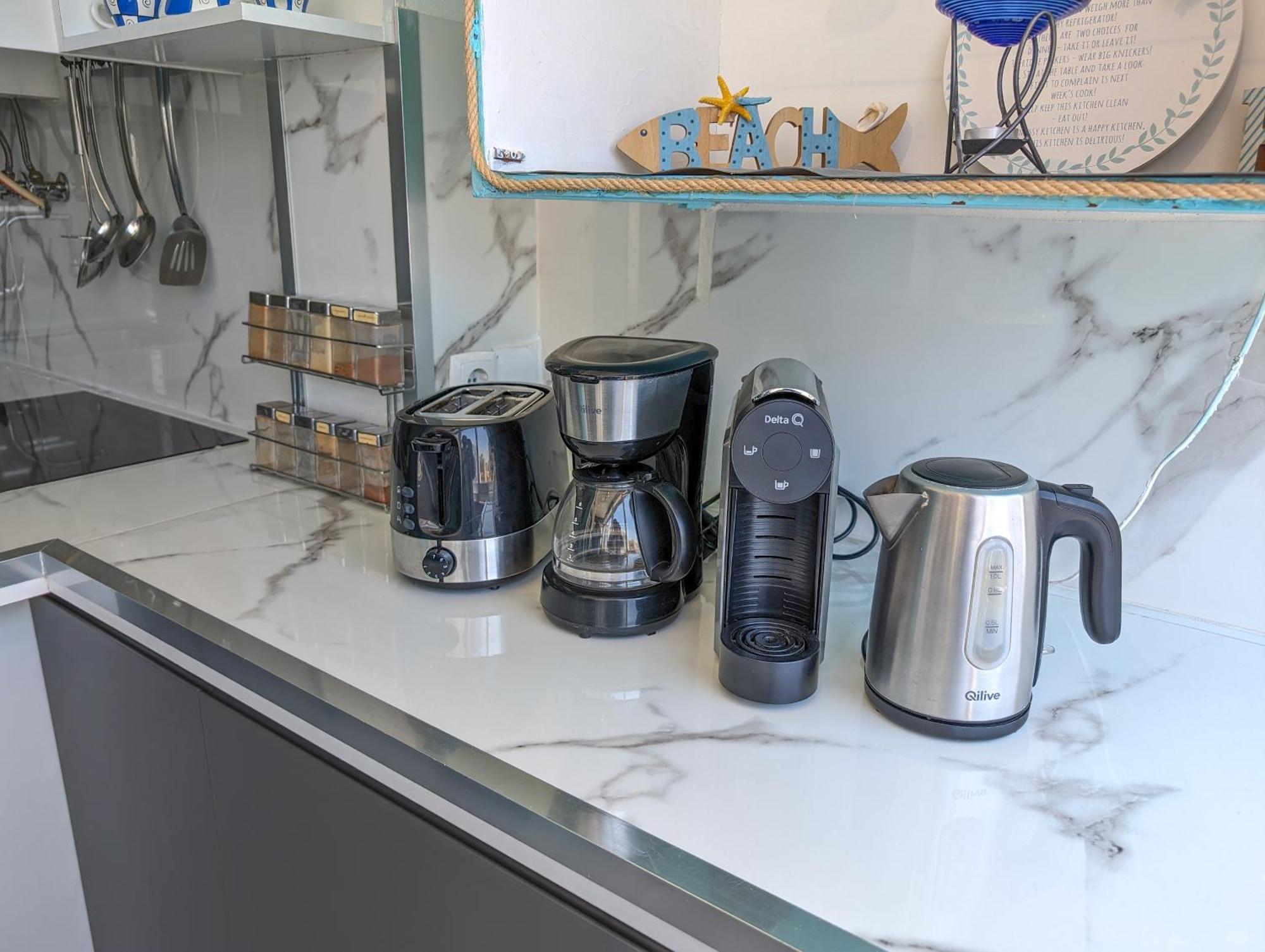 2 Room Condo - 5 Mins From Costa Da Caparica Beach & Bars المظهر الخارجي الصورة